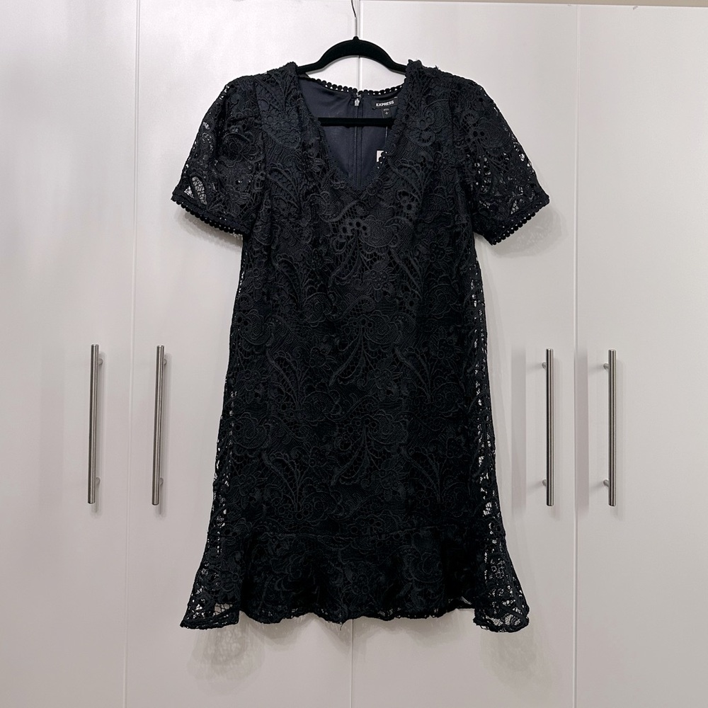 EXPRESS Black Lace Overlay Short Sleeve, Size Small NTW. Lace dress mini ruffle